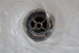 Verstopfung beseitigen Notdienst Installateur in Wien Klempner anrufen Verstopfungen beheben plumber vienna